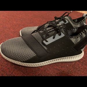 Men’s 10 1/2 Under armor shoe